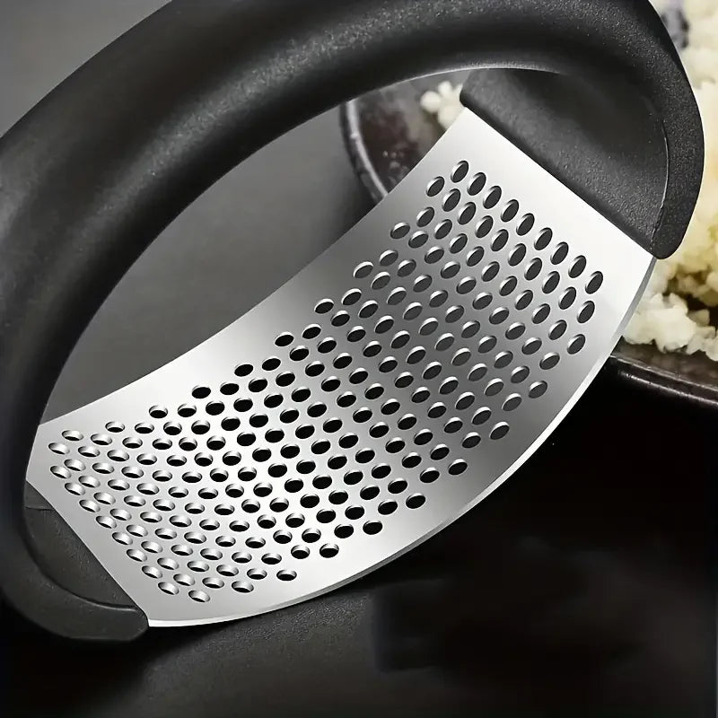 3 in 1 Circular Garlic Press,Garlic Masher,Manual Garlic Peeling and Mashing,Kitchen,Household Thickened Stainless Steel
